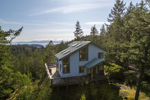 181 Persephone Pl, Gibsons, BC, V0N1V0 | Card Image