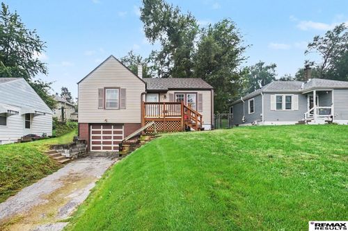 5423 Fontenelle Boulevard, Omaha, NE, 68111-0000 | Card Image
