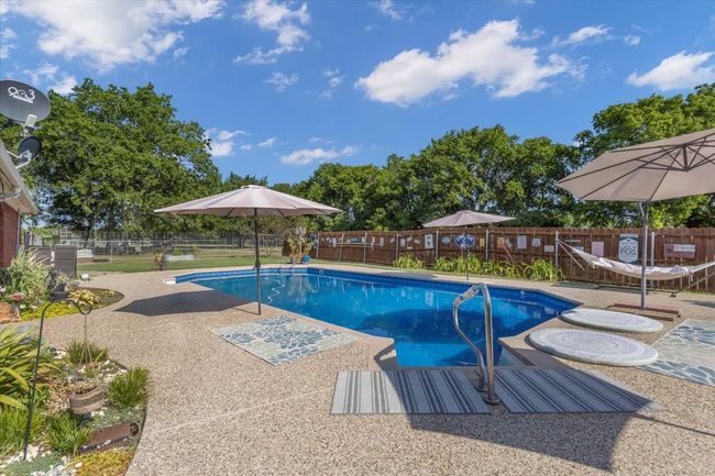 505 3 Rd St, House other with 3 bedrooms, 3 bathrooms and null parking in Dodd City TX | Image 11