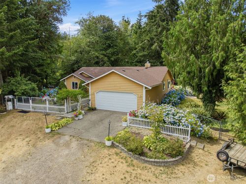 6839 E Fillmore St, Port Orchard, WA, 98366-8452 | Card Image