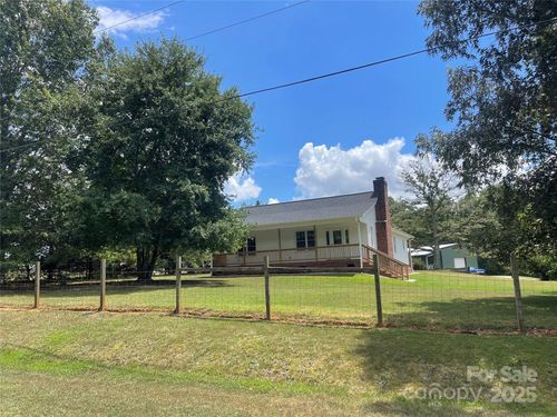 1955 Kadena Ln, York, SC, 29745-9719 | Card Image