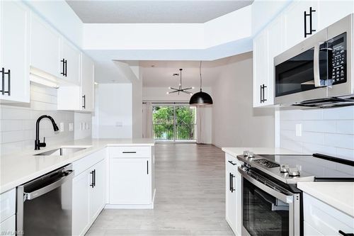 201-26700 Rosewood Pointe Dr, BONITA SPRINGS, FL, 34135 | Card Image