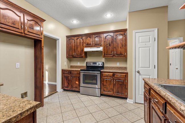 6733 W Point Dr, House other with 4 bedrooms, 3 bathrooms and null parking in Hixson TN | Image 5