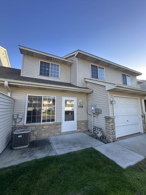 2248 Affirmed Dr, Shakopee, MN, 55379-3929 | Card Image