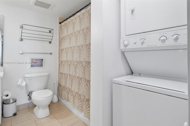 APT-3106 - 1750 Bayshore Dr, Condo with 1 bedrooms, 1 bathrooms and null parking in Miami FL | Image 15