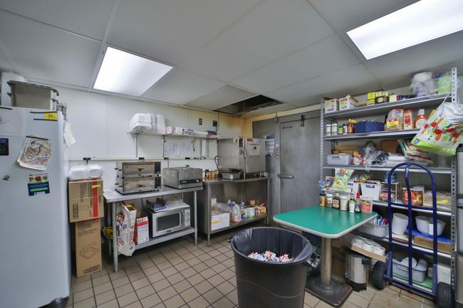 Main Level Kitchen | Image 19