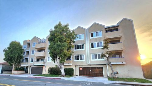 202-1629 Cherry Ave, Long Beach, CA, 90813-2582 | Card Image