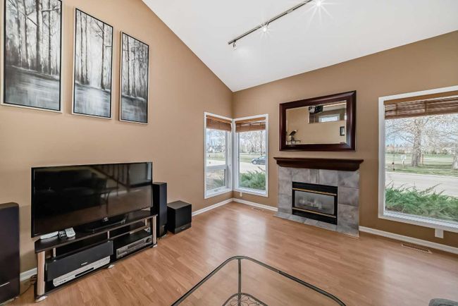72 Parkwood Crescent, Home with 4 bedrooms, 2 bathrooms and 2 parking in Strathmore AB | Image 7