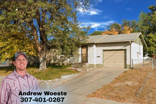 216 E 29th Ave, Torrington, WY, 82240-2018 | Card Image