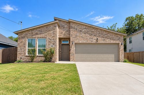 4520 Garrison Ave, Dallas, TX, 75216-7136 | Card Image