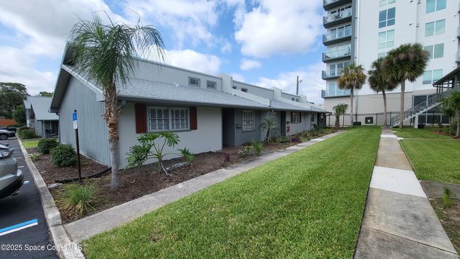 101 - 2016 Grant Pl, Condo with 2 bedrooms, 1 bathrooms and null parking in Melbourne FL | Image 15