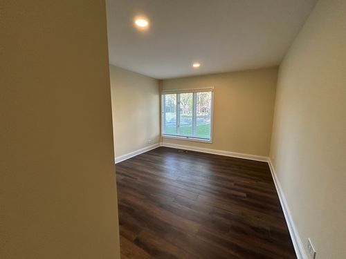 a105-1 Oak Brook Club Dr, Oak Brook, IL, 60523-1321 | Card Image