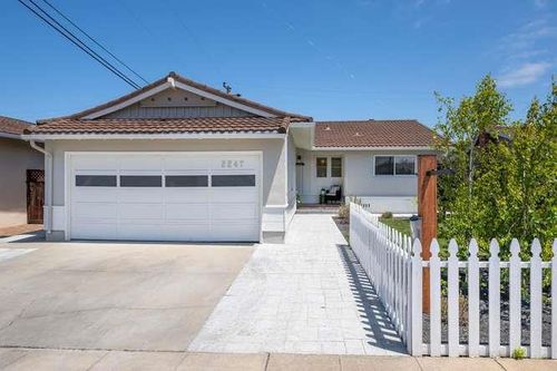 2247 Salisbury Way, San Mateo, CA, 94403-1530 | Card Image