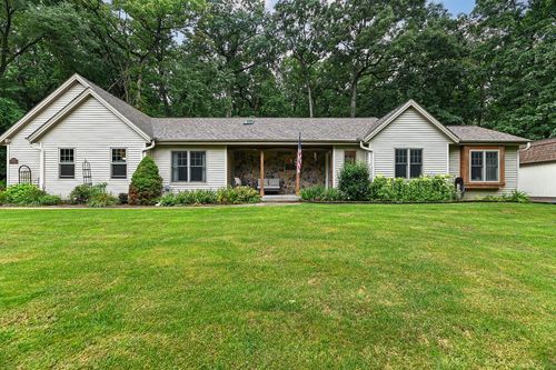 W294N3107 Bittersweet Lane, Delafield, WI, 53072 | Card Image