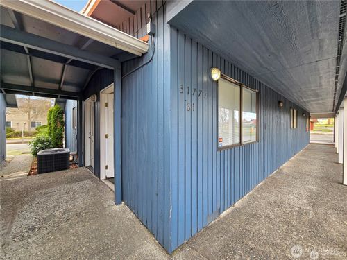 ste-b1-31775 State Route 20, Oak Harbor, WA, 98277-5105 | Card Image