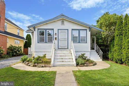 940 Linwood Ave, HADDON TOWNSHIP, NJ, 08108-3215 | Card Image