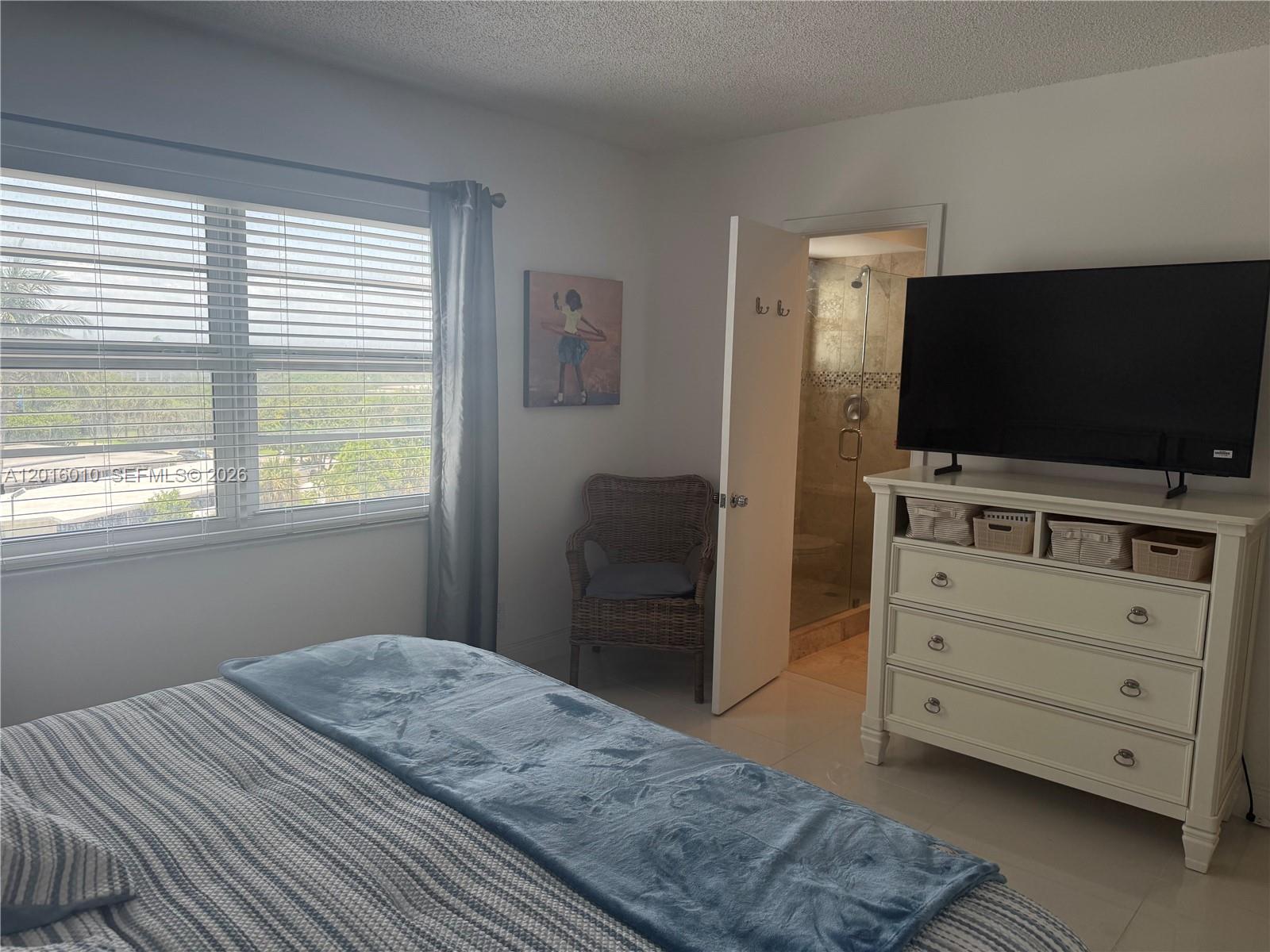 Residential Lease in Lauderdale By The Sea 2