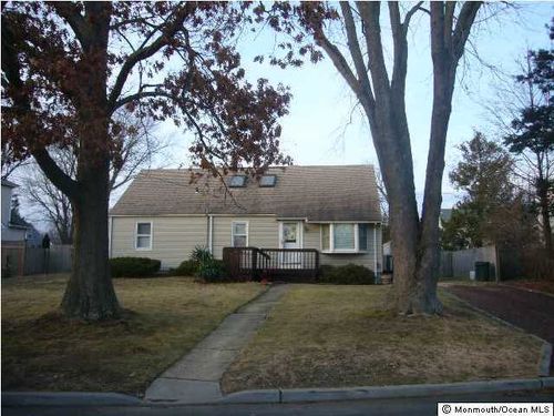 313 Yorke Ave, Elberon, NJ, 07740-4835 | Card Image