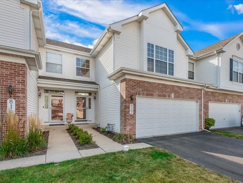 827-827 Riding Ln, St. Charles, IL, 60174-4719 | Card Image