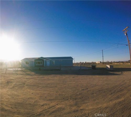 14058 Monte Vista Rd, Phelan, CA, 92371-9657 | Card Image