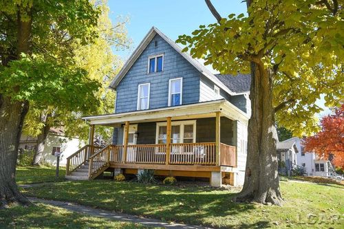 604 Comstock St, Adrian, MI, 49221-2222 | Card Image