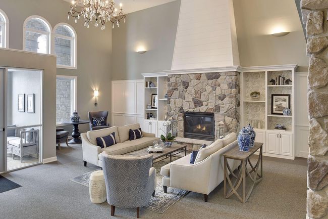 Lobby | Image 19