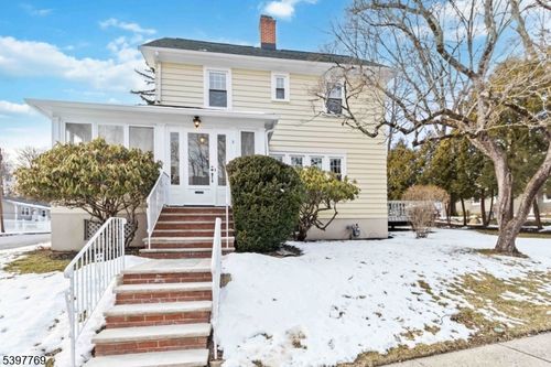 2 Longview Ter, Morristown, NJ, 07960-2915 | Card Image