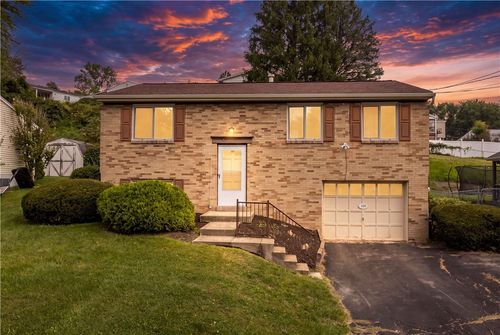 120 Persian Dr, Oakdale, PA, 15071-9328 | Card Image