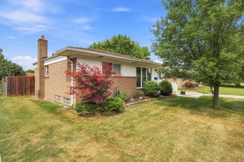 31319 Newport Dr, Warren, MI, 48088-7039 | Card Image