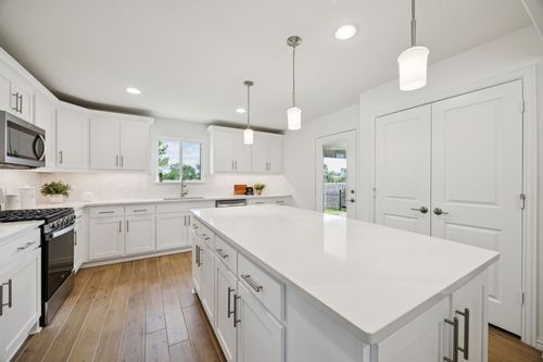 401 Long Pines Dr, McKinney, TX, 75071-1705 | Card Image