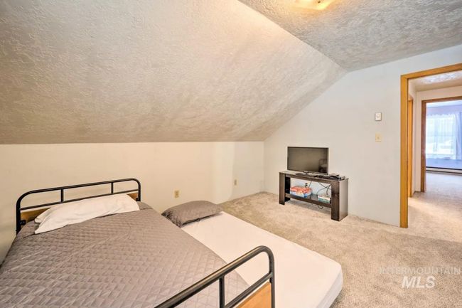 8392 Highway 21, House other with 4 bedrooms, 2 bathrooms and 2 parking in Lowman ID | Image 19
