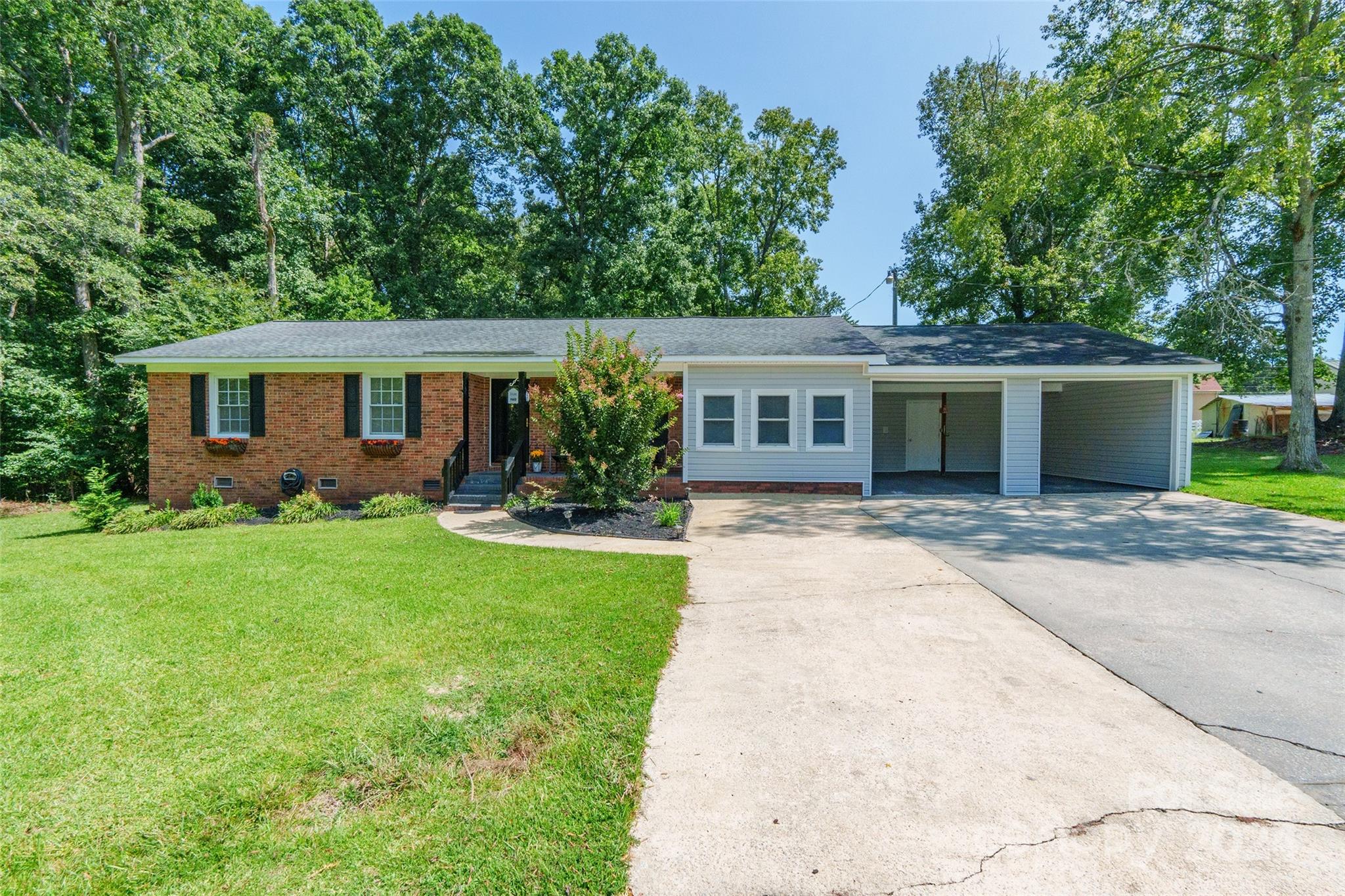 Downey Dr, Lancaster, SC 29720