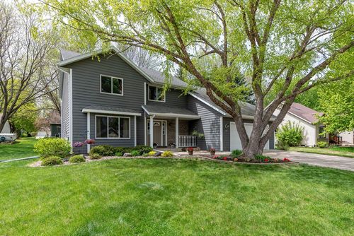 305 Chancery Ln, Mankato, MN, 56001-4112 | Card Image
