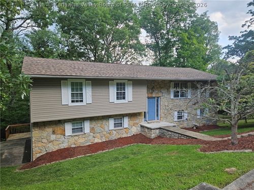 109 Ridgewood Frst, Saint Albans, WV, 25177-9502 | Card Image