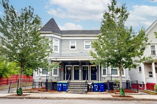 41-39 Gilman St, Somerville, MA, 02145-4010 | Card Image