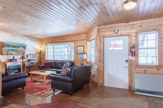 286 Mule Deer Rd, House other with 3 bedrooms, 4 bathrooms and null parking in West Yellowstone MT | Image 9