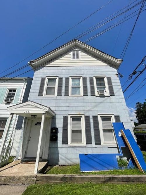 2581 South Ave, Wappingers Falls, NY, 12590-3194 | Card Image