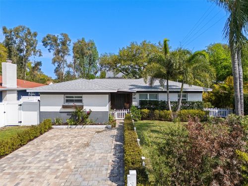 3301 W Ballast Point Blvd, Tampa, FL, 33611-3905 | Card Image