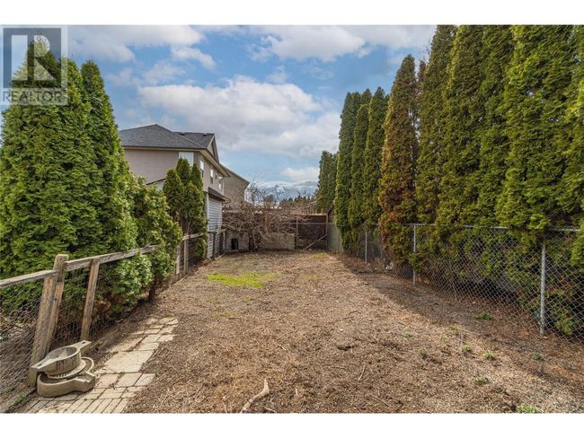 869 Serle Rd, House other with 4 bedrooms, 4 bathrooms and 1 parking in Kamloops BC | Image 45