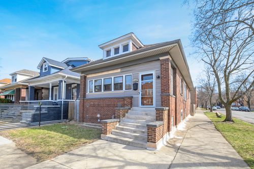 7359 S Vernon Ave, Chicago, IL, 60619-1718 | Card Image