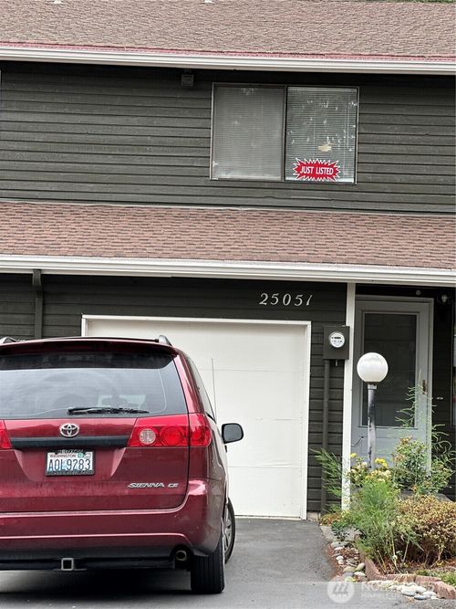 25051 144th Pl Se, Kent, WA, 98042-3425 | Card Image