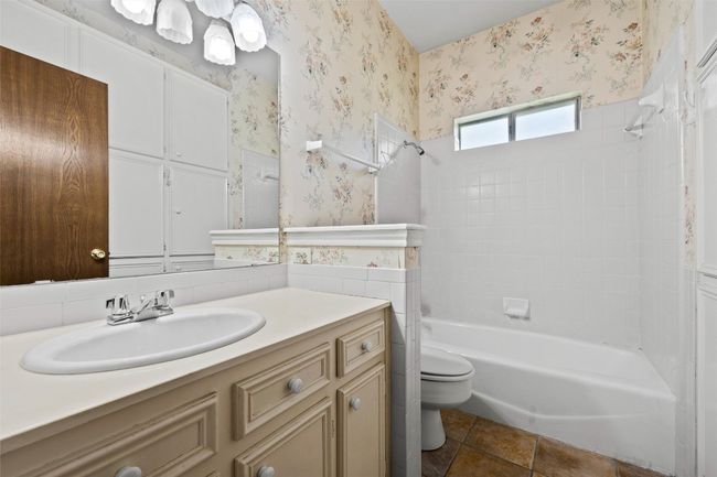 1006 Palos Verdes Dr, House other with 4 bedrooms, 3 bathrooms and 6 parking in Lakeway TX | Image 23