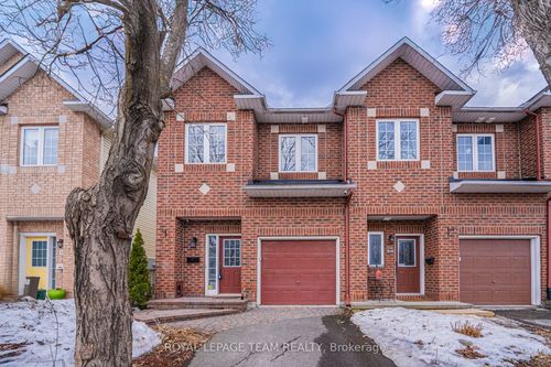 194 Glynn Ave, Ottawa, ON, K1K4Y3 | Card Image