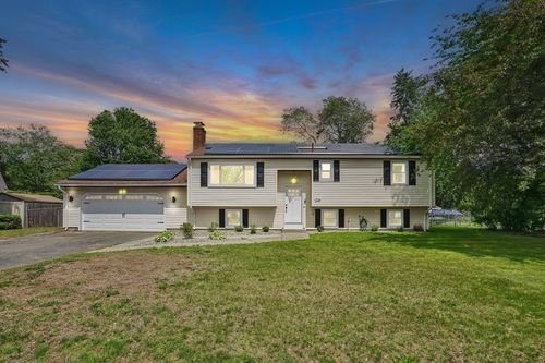 216 Pineview Cir, Agawam, MA, 01001-3423 | Card Image