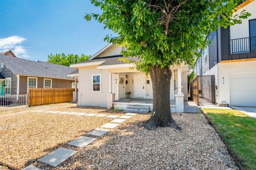 810 W 10th St, Dallas, TX, 75208-4911 | Card Image