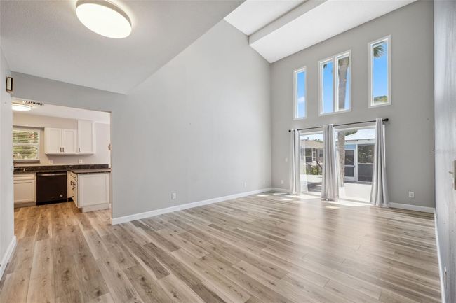 428 Klosterman Rd W, House other with 4 bedrooms, 2 bathrooms and null parking in Palm Harbor FL | Image 7