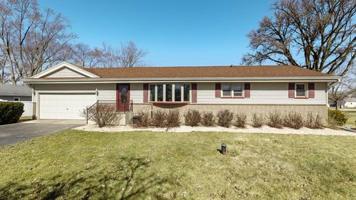 24206 89th St, Salem, WI, 53168-8919 | Card Image