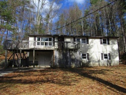 11 Bartlett Rd, Derry, NH, 03038-5946 | Card Image