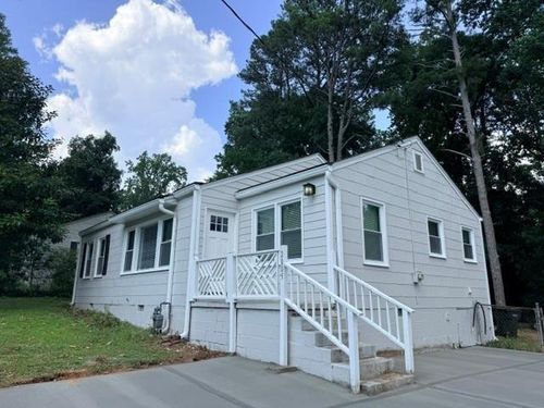 2005 Benson Ave Se, Smyrna, GA, 30080-1101 | Card Image