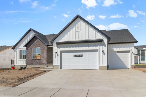 25-906 E 120 N, Tremonton, UT, 84337-8843 | Card Image